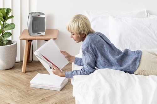 Lasko Non Oscillating Electric Space Heater with Adjustable Thermostat 1500W - Picture 4 of 6