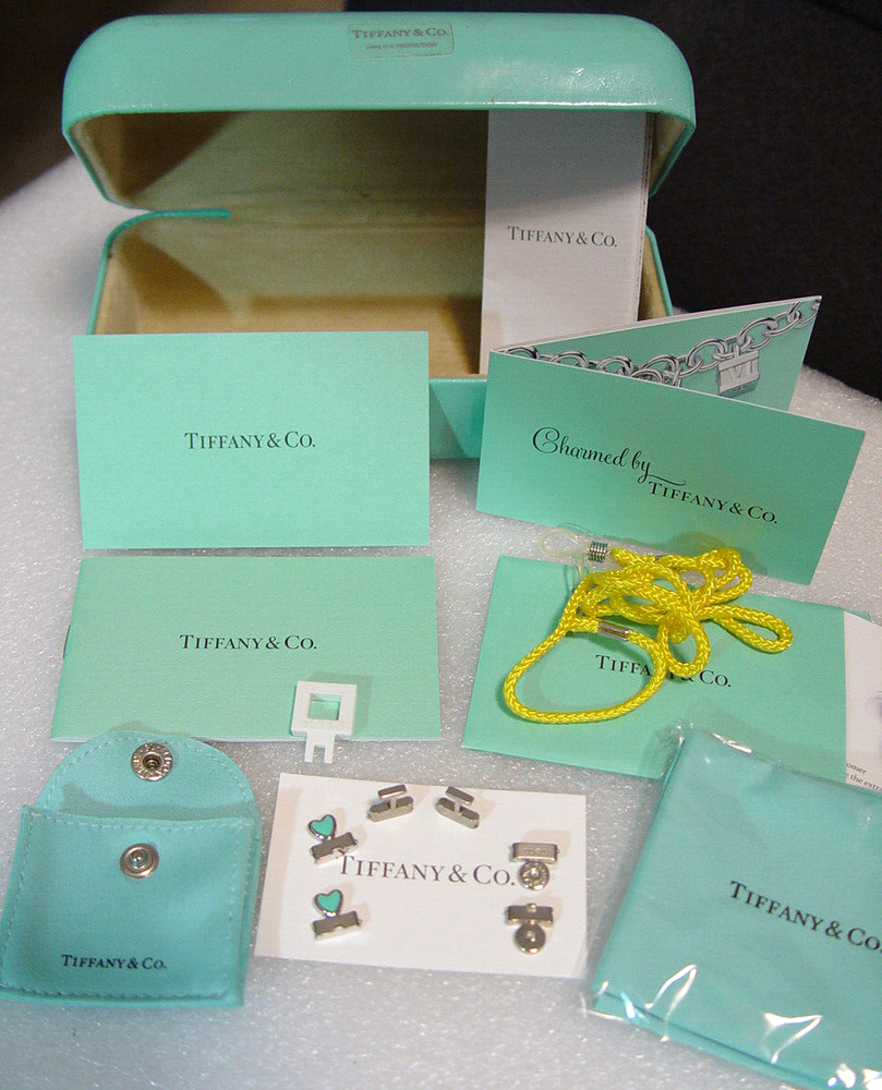 Tiffany 4022 Silver Enamel Heart Circle Charm Sunglasses Tool Set