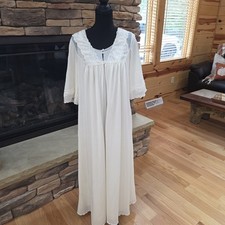 Vintage 70's Womans White Lace Trim Nightgown With Matching Robe. Grandma...