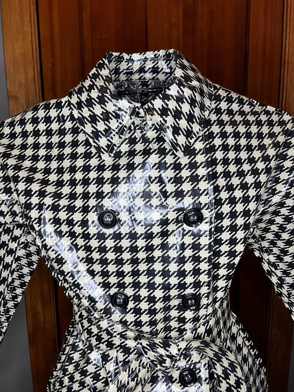 Max Mara Weekend Button Closure Houndstooth Rainc… - image 6