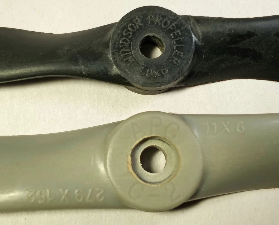 Vtg Model RC Airplane Propeller Lot (X2) 10x6, 11x6 APC C2 Master Airscrew - Image 2 of 4