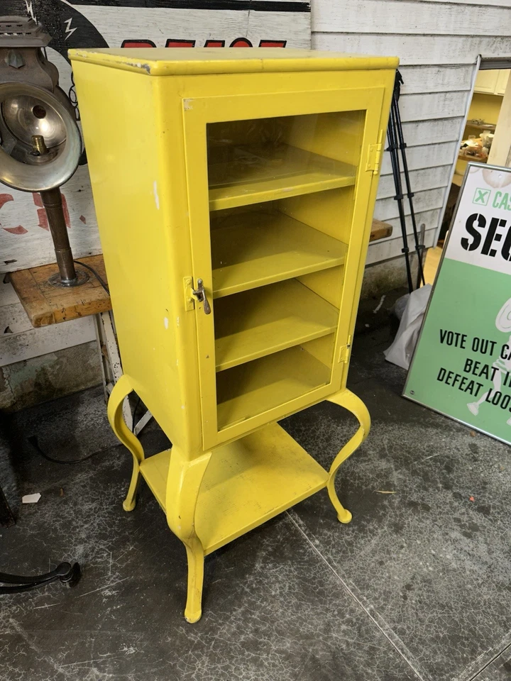 Antiguo gabinete médico cocina industrial dental rústico exhibición de entrada década de 1900 Foto 4 de 4