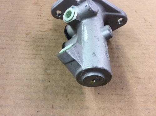 NEW ARI 83-62016 Brake Master Cylinder - Picture 6 of 7