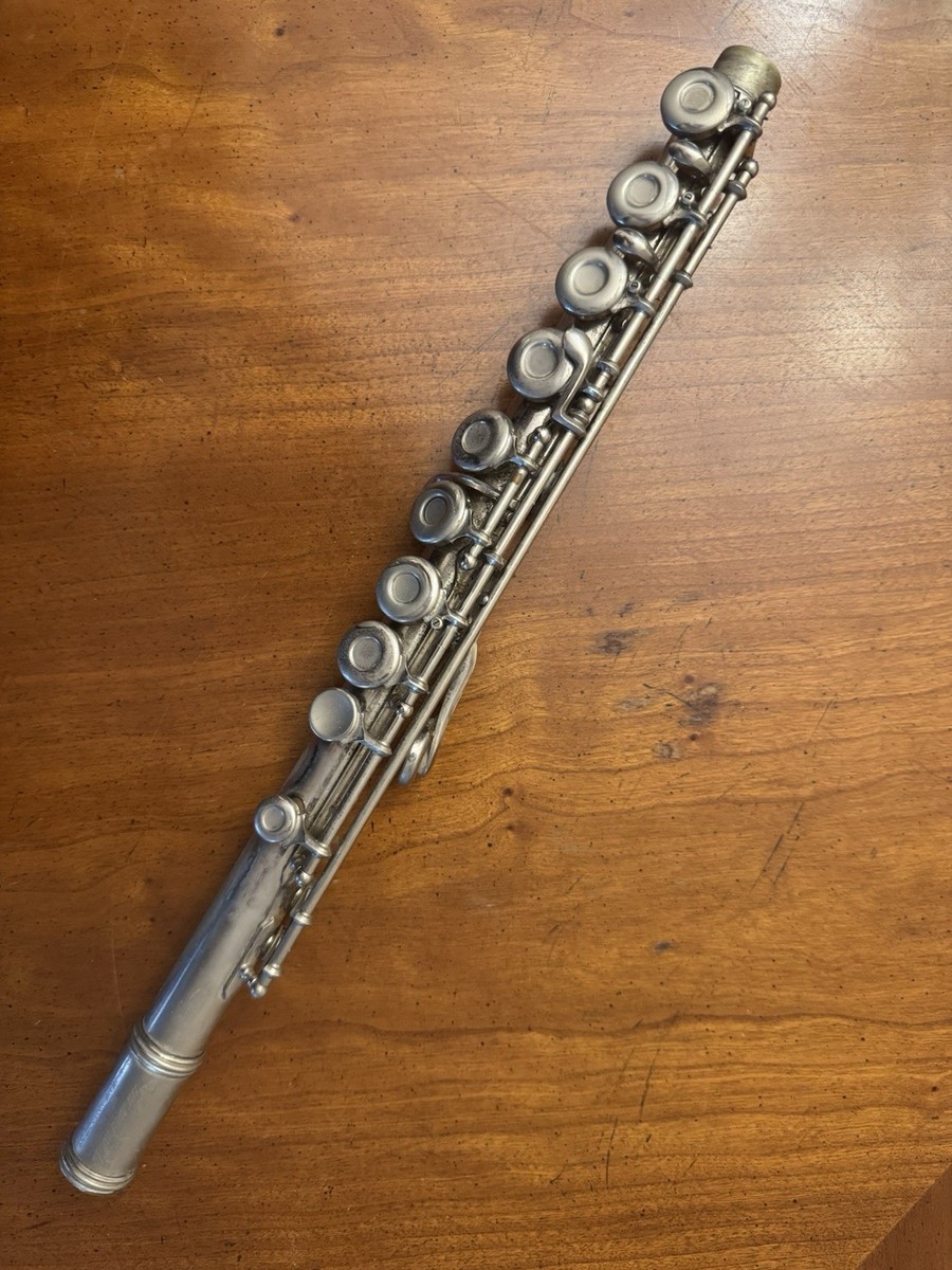 Vintage Gemeinhardt M2 Flute with Original Hard Case Elkhart