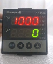 HONEYWELL DC1010 TEMPERATURE CONTROLLER DC101...