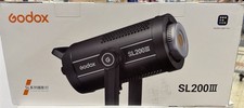 Godox SL200III Led Video Light studio LED 215 watt Fill light Bowens Mount