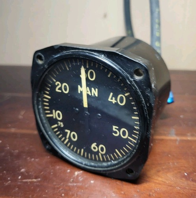#ad Vintage U.S. Gauge Aircraft Manifold Pressure Gauge U.S. Military AW2825AC01 $125.00