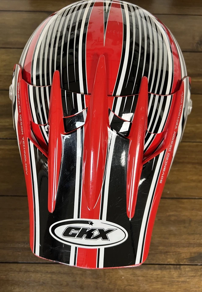 Bicicleta todoterreno CKX VX7 - Aprobada por el DOT - Casco gráfico rojo - JUVENTUD - Talla: pequeña Foto 3 de 4