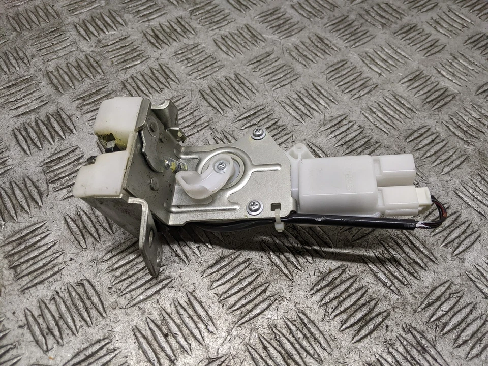 Cerradura de puerta trasera mecánica blanca Suzuki Swift talla 3 Mk3 5 puertas 2010-2013 Foto 3 de 4