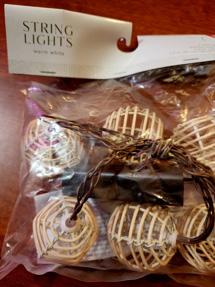 2 pack Natural Look Globe LED String Lights BullsEye Battery oper Decor - Image 2 of 4