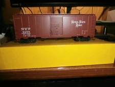 ACCURAIL HO SCALE # 3221 KIT-ASSEMBLED 40' AAR STEEL BOXCAR -NICKEL PLATE