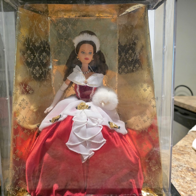1998 Mattel "Winter Dreams Belle" Barbie Doll Disney Holiday Collection.
