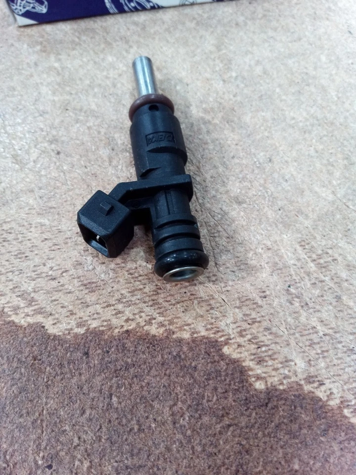 6X BOSCH Fuel Injectors 7531634 For BMW 3.0L X3 X5 Z4 328i 328xi 528i Used Foto 3 de 4