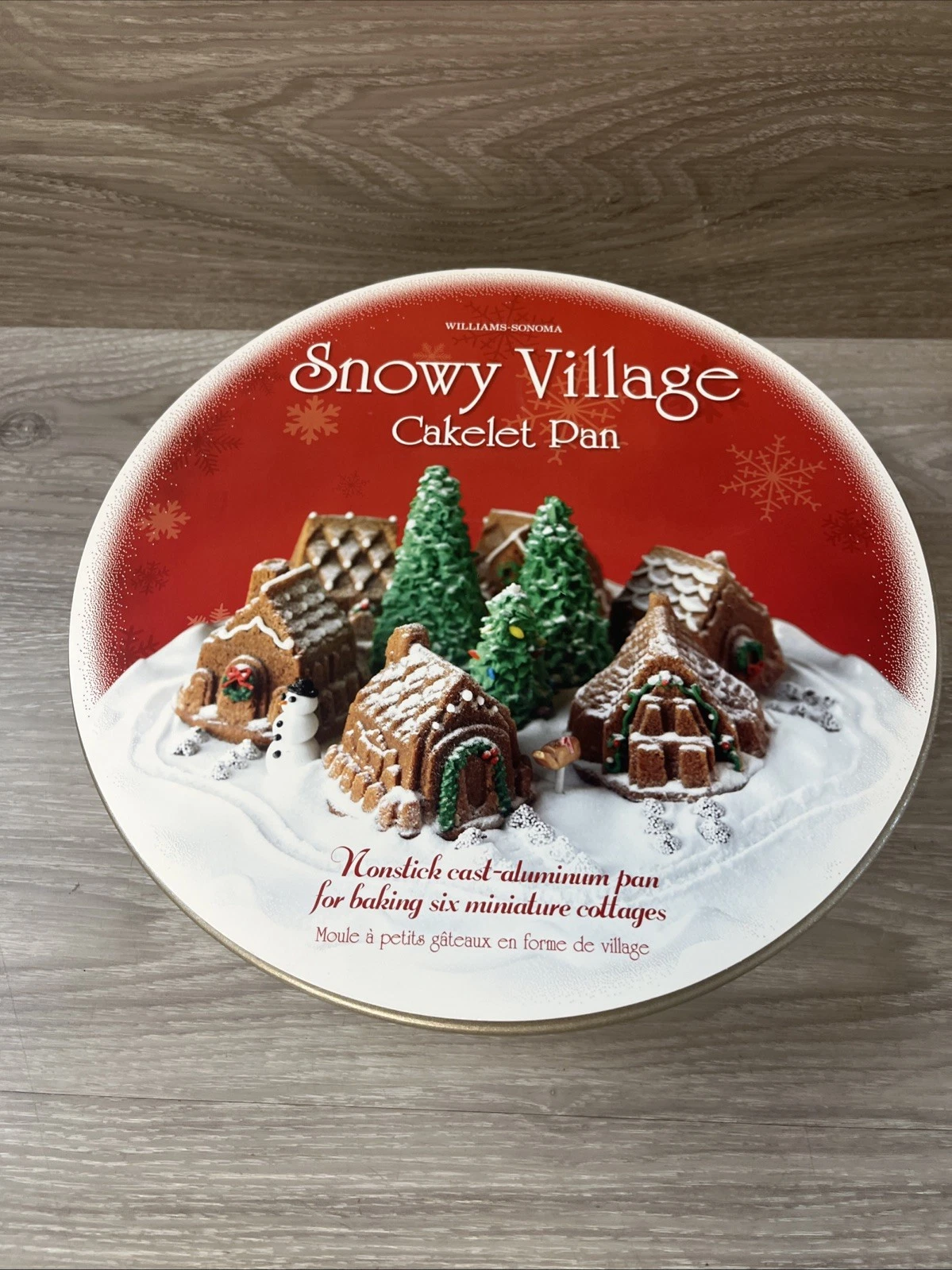 NWT~ Williams-Sonoma Nordic Ware Snowy Village Cozy Muffin Cakelet Cake Pan