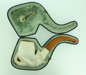 Rare Vintage House of Fischer Hand Carved meerschaum pipe.