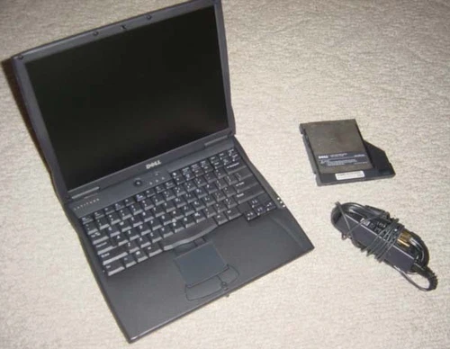 DELL C600 LATITUDE PIII   700GHZ   256MB   6GB   CD