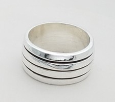 Sterling Silver Wide 10 mm Triple Groove Wedding Band Ring Size 7