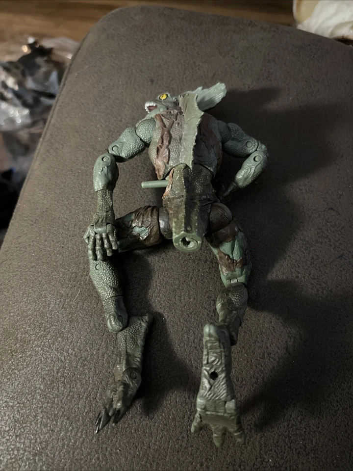 Marvel Legend Ultimate Lizard Action Figure Spider-Man classic toy biz 2004 - Image 2 of 4