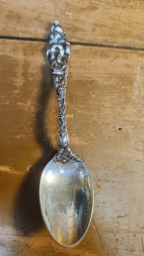 32 Grams 925 Sterling Silver Reed & Barton LES SIX FLEURS Spoon 6" Antique