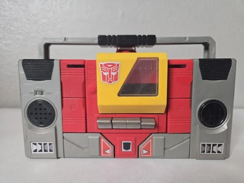 Vintage 1984 Hasbro Transformers Autobot Blaster Boombox Action Figure Toy