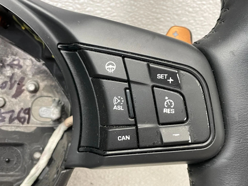 Руль в сборе 15 16 17 Jaguar F-Type с переключателями передач черный 1611 от оригинального производителя - Изображение 2 из 4