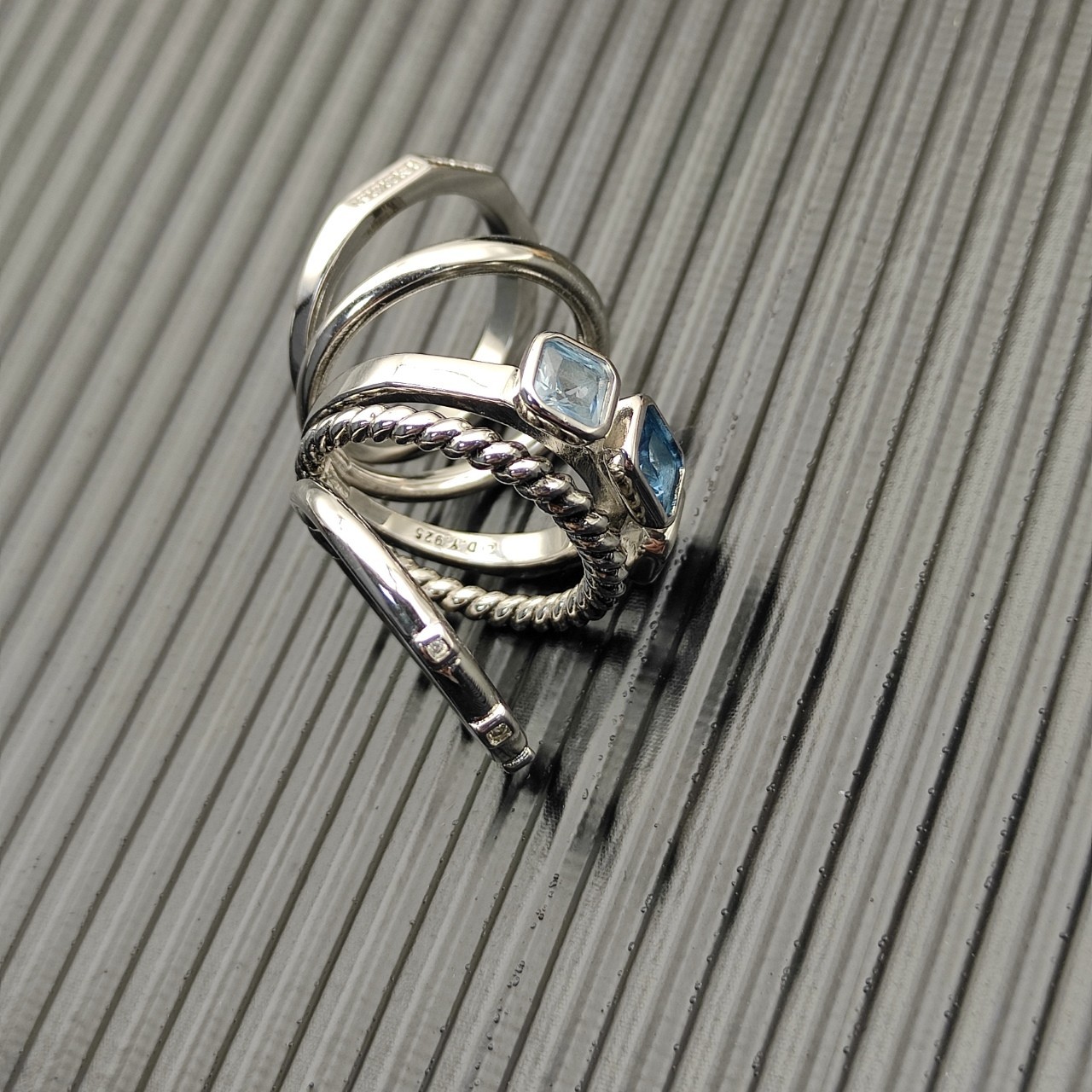 David Yurman Blue Five Interlocking  Ring Size 8 - image 8