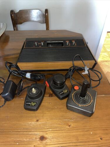 Atari 2600 Game Console Cx 2600 A Black Untested Video Game System - Afbeelding 1 van 3