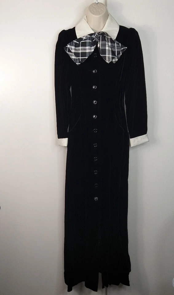 Maxi Vestido Largo Años 60 Terciopelo Botón Delantero Talla 7 Negro Wednesday Adams Hecho en Unión Foto 2 de 4