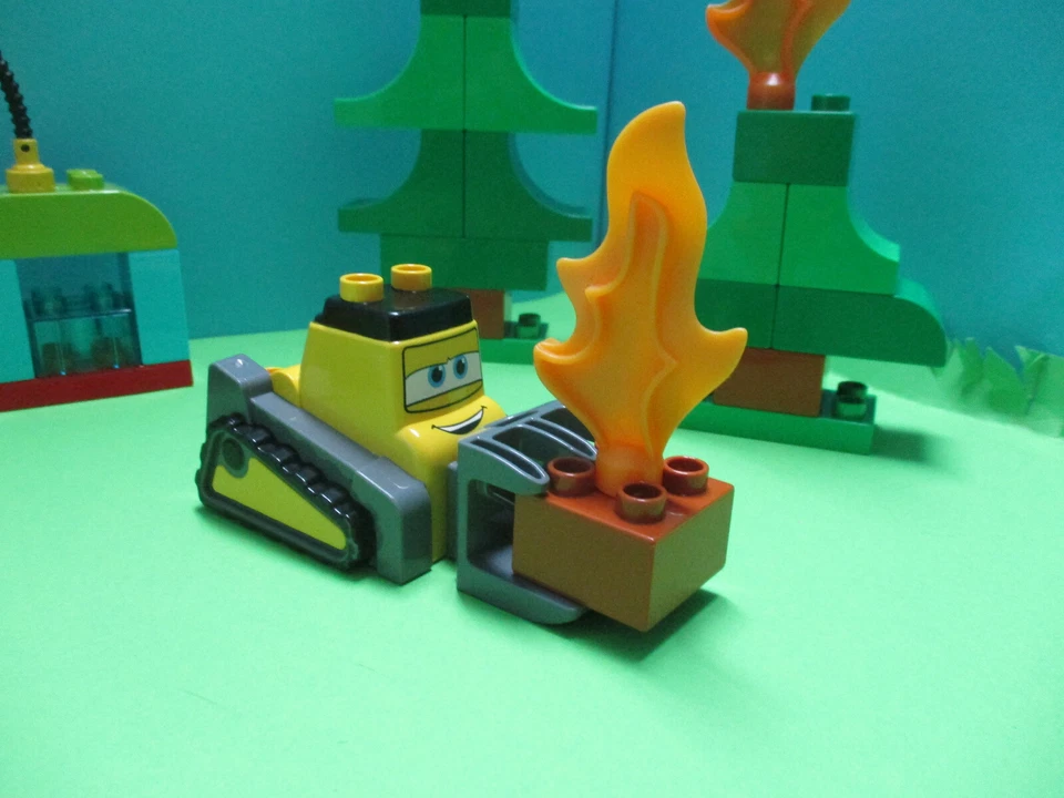 (RB1 / 12) LEGO Duplo Planes Equipo de Bomberos-Rescate Avión Excavadora - Imagen 3 de 4