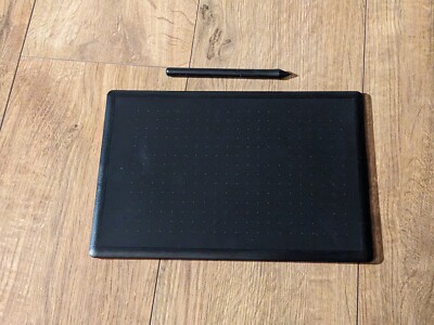Wacom One by Wacom Creative Pen Tablet Medium CTL-672-N Zeichnen Grafik USB