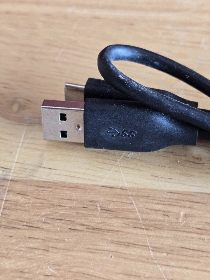 Cable USB-A a USB-C (corto) Foto 3 de 3