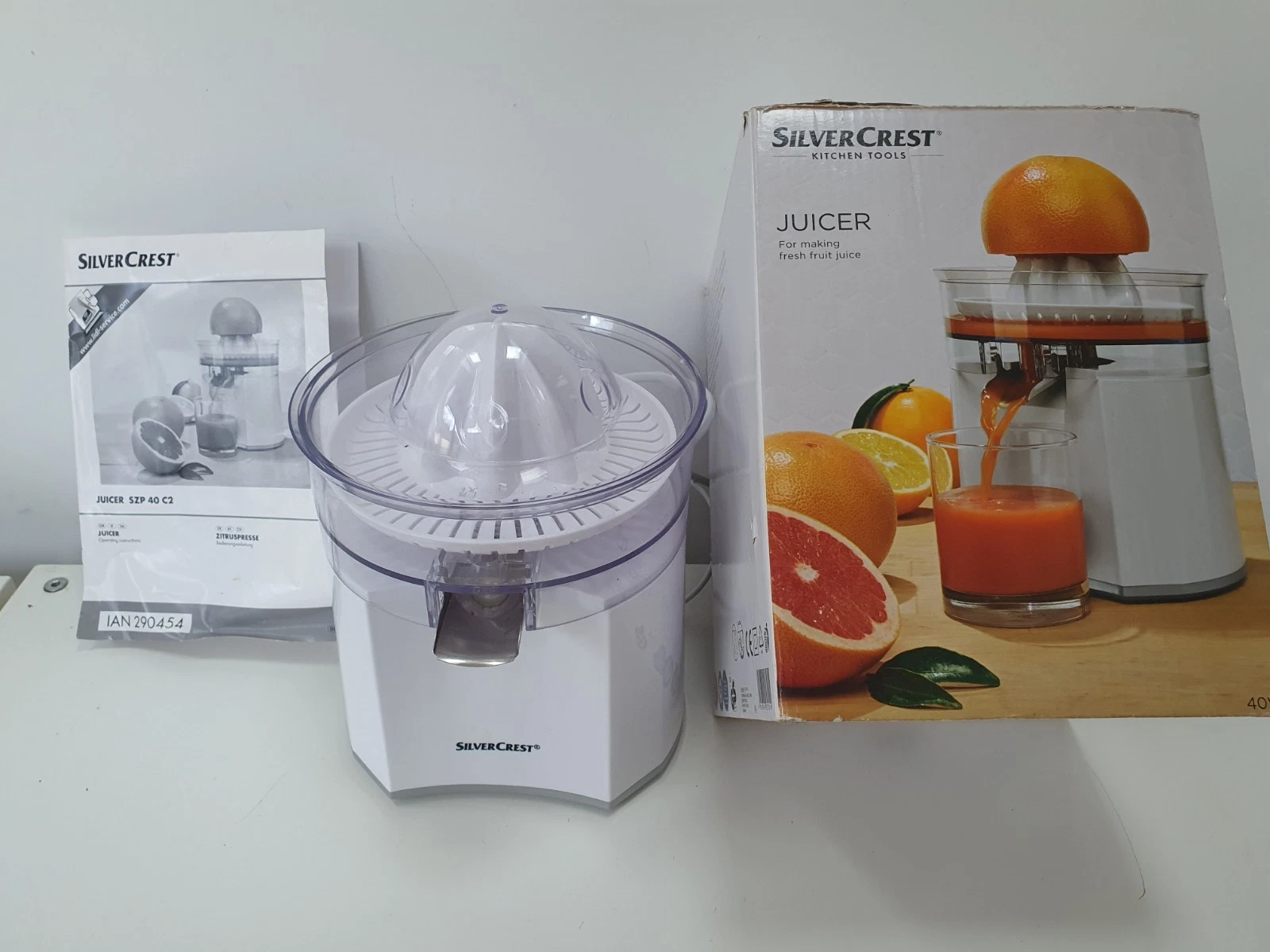 SILVERCREST CITRUS JUICER Electric White Pat Tested