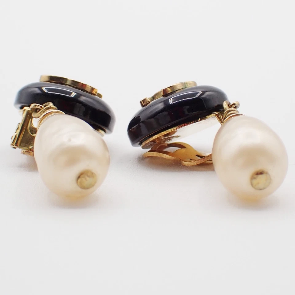 CHANEL Imitation Pearl Drop Earrings 94A Clip-On Black White GHW Vintage 77RF629 - Image 3 of 4