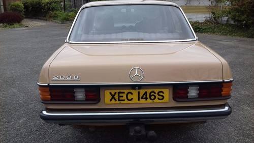 MERCEDES 200D 123 SERIES - Picture 3 of 11