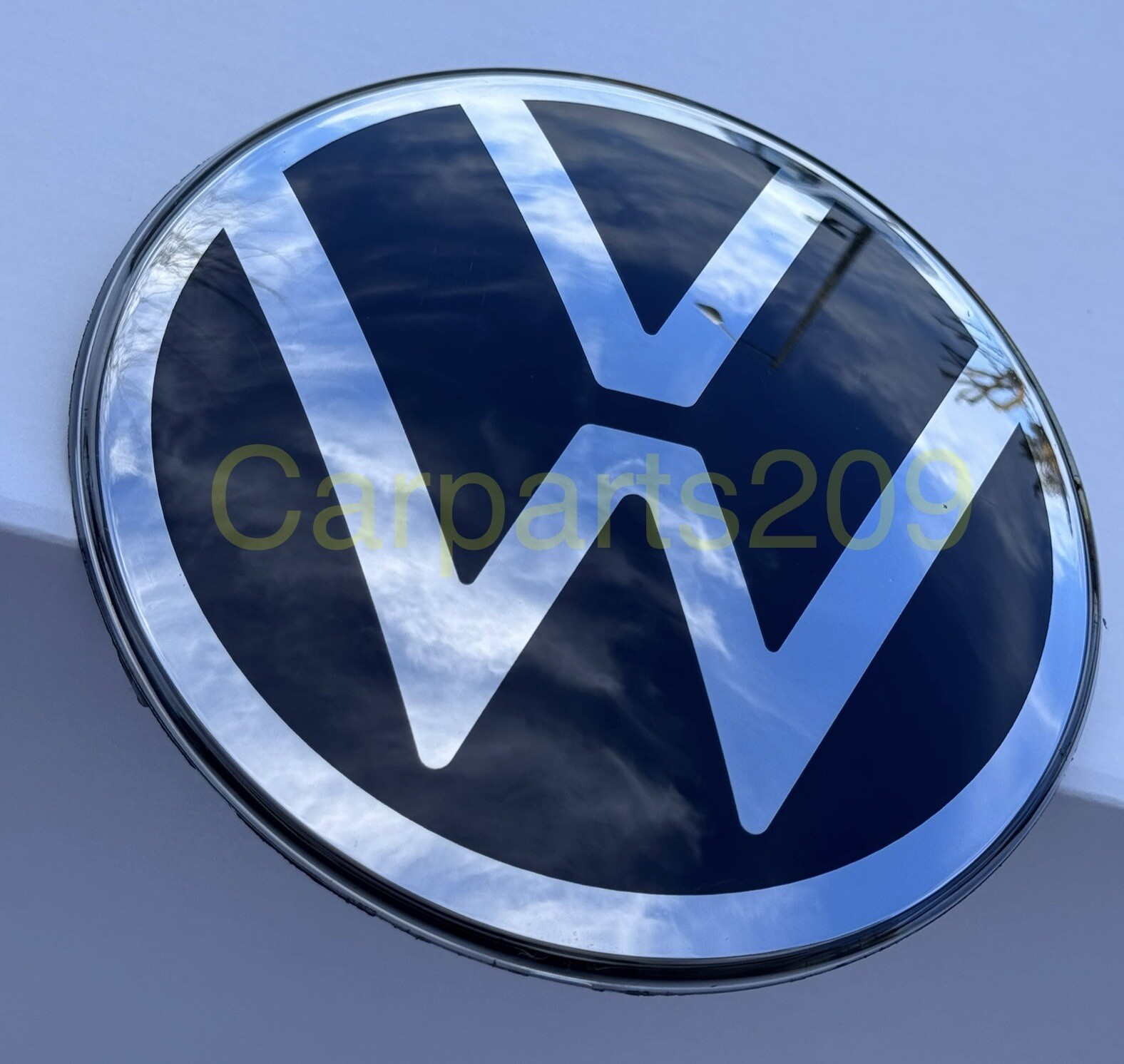 2020-2024 Volkswagen Logo Emblem Altas Atlas Cross Sport 3CM853601F Grille VW