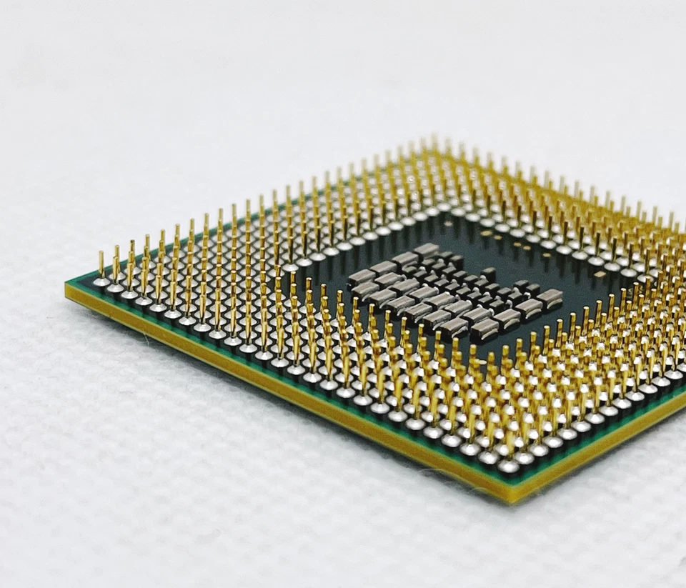 Intel Core 2 Duo T9800 2.93GHz Dual-Core 6M (SLGES) PGA478 Notebook Processor - Image 4 of 4