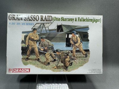 1998 Dragon 6094, Gran Sasso Raid (Otto Skorzeny & Fallschirmjager), 1:35 Model