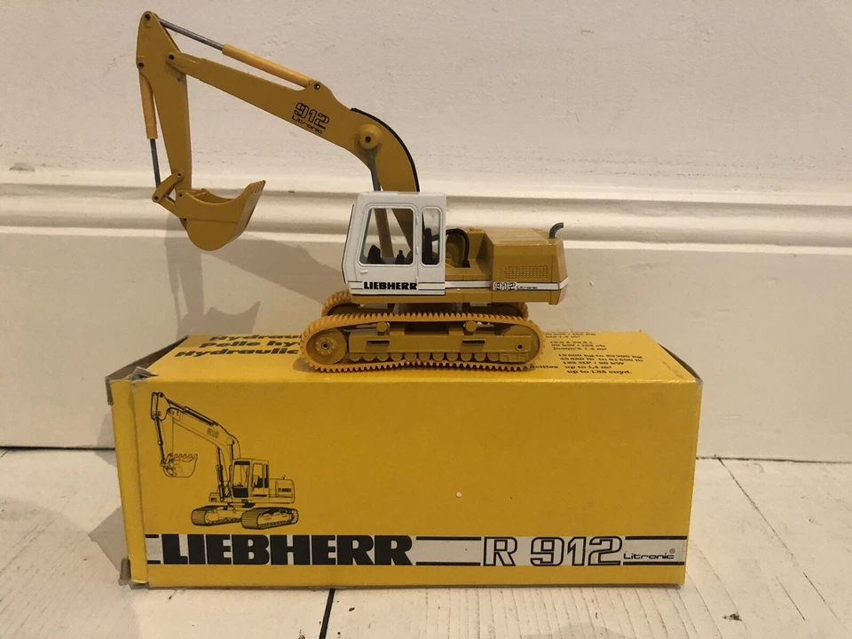 Liebherr R 912 Litronic Kettenbagger Hydraulikbagger 1:50 Conrad 2829 - Bild 2 von 3