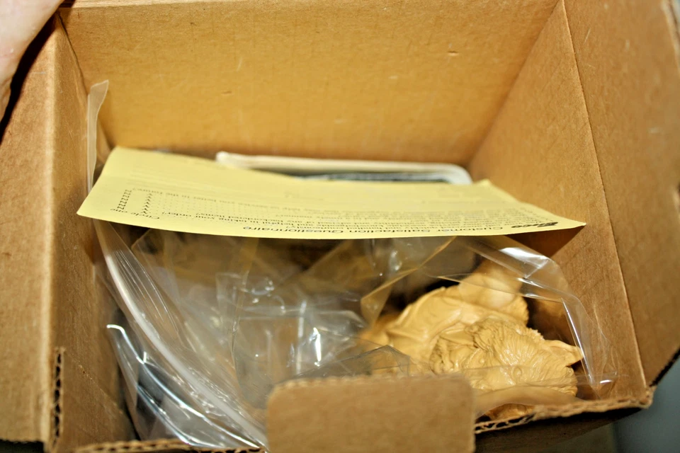 Jimmy Flintstone's Crom Testors HSO Model Master 1/8 Resin Figure Kit #4904 - Image 4 of 4