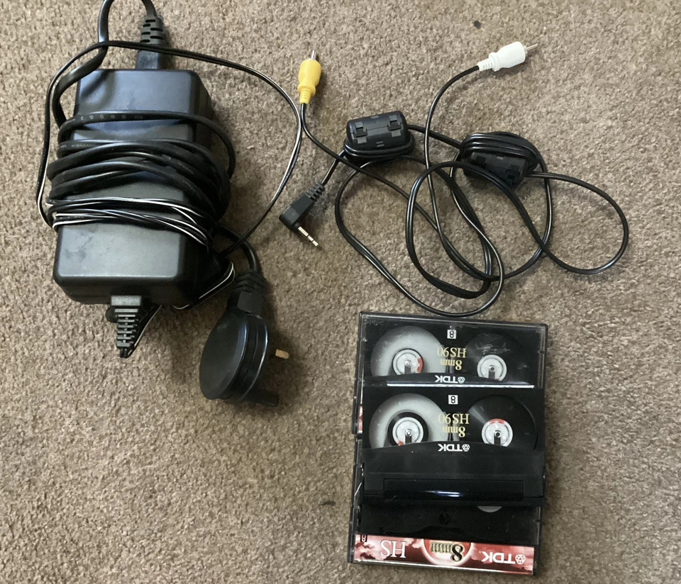 Sharp Viewcam VL-A10H Vintage 8mm Video Camera - Working but needs attention. - Image 2 of 4