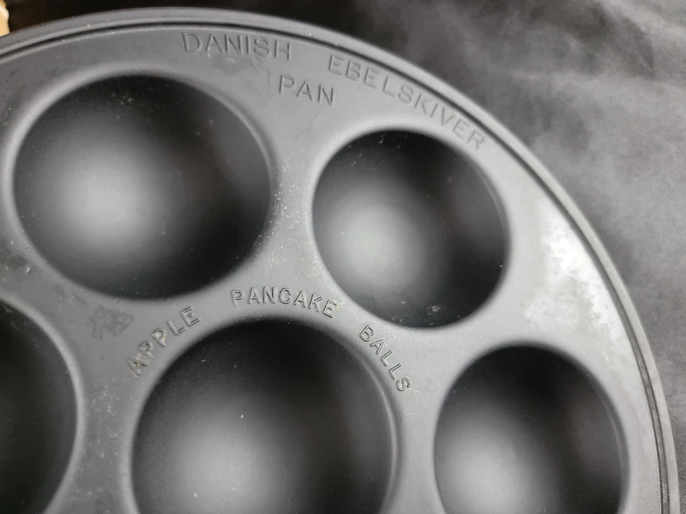Vintage Danish Evelskiver Pan Iron Nordicware Apple Pancake Balls 01700 - Image 3 of 4