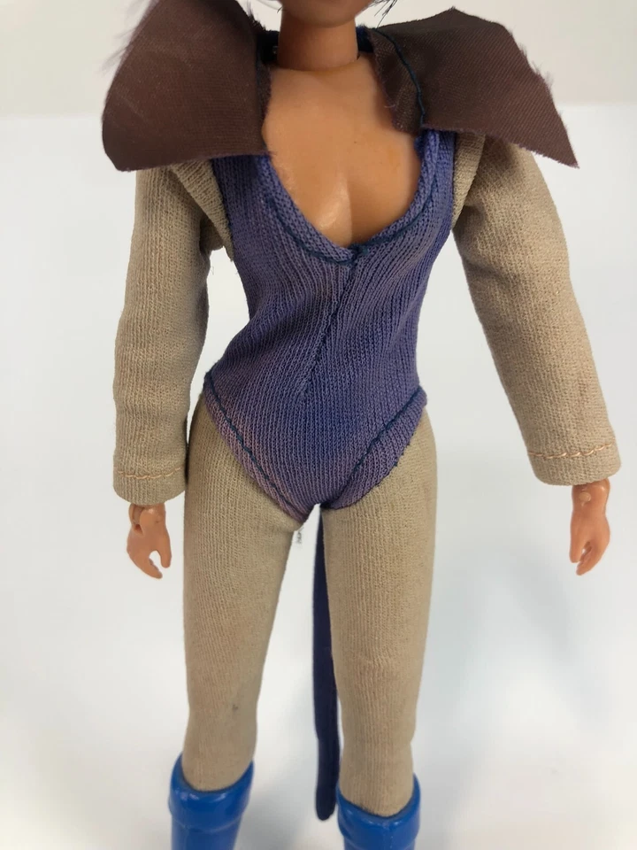 Boneco Vintage Mego DC Comics Catwoman 8" 1973 Raro Sem Caixa - Imagem 3 de 4