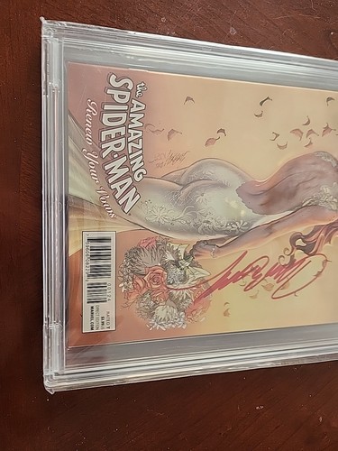CGC 9.8 AMAZING SPIDER-MAN RENEW YOUR VOWS #1 SCOTT CAMPBELL SIGNATURE VARIANT - Picture 8 of 15