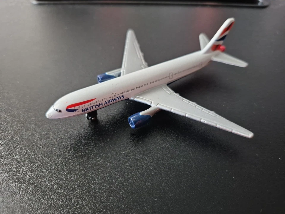 British Airways 2005 - Matchbox - B777-200 - Modelo de avión de plástico Foto 3 de 4