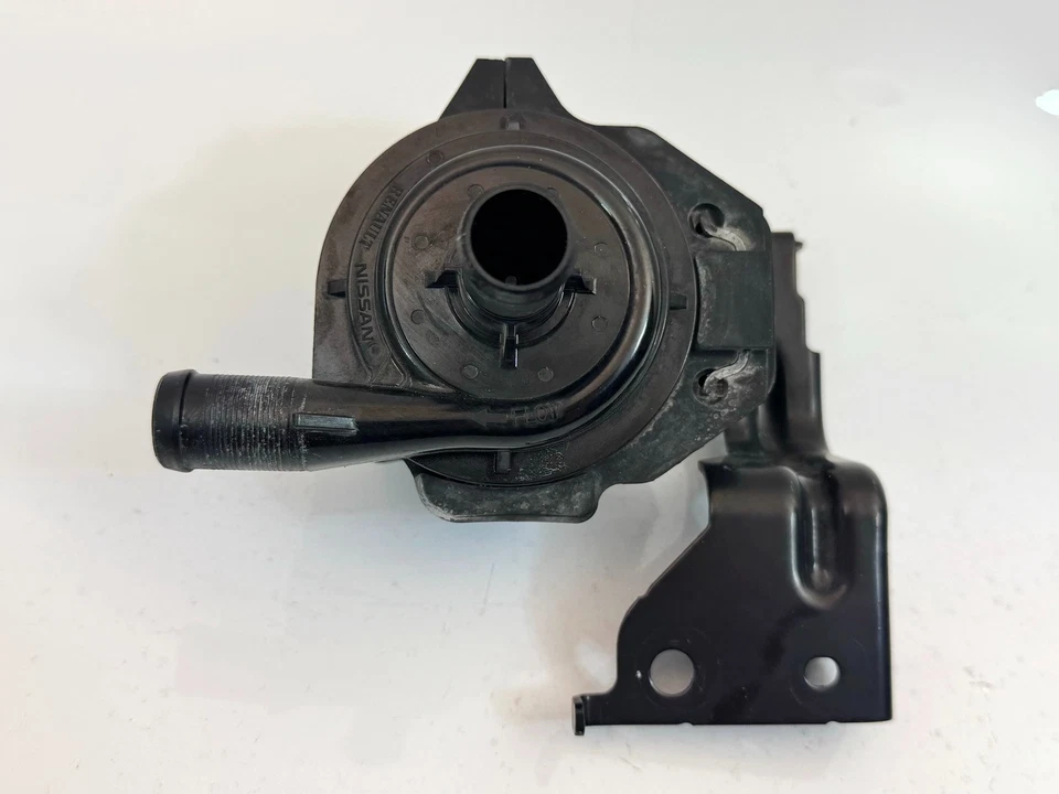 16-23 INFINITI Q50 Q60 ENGINE MOTOR AUXILIARY WATER COOLING COOLANT PUMP OEM - Image 2 of 3