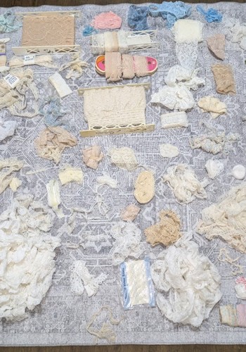 Large Vtg Lot Of Lace Various Sizes & Materials & Amounts & Brands & Types Color - Picture 5 of 15