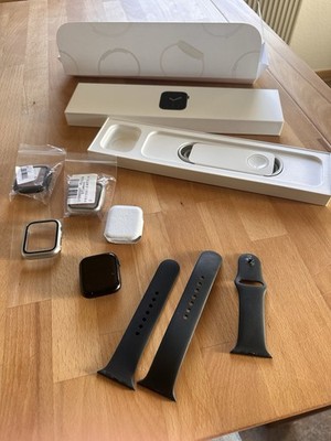 Apple Watch Series 6, Black, sehr gepflegt, Extras, OVP, Schutzhülle, Ladegerät