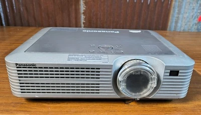 Panasonic 3LCD SVGA Desktop Projector PT-LC55U - 1924 Hours - Works - Image 1 of 4