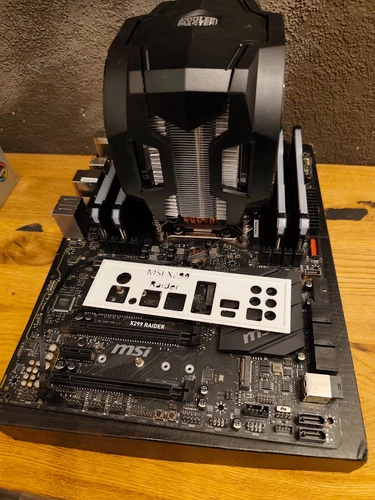 Intel Bundle i7800x/MSI X299 Raider/32GB Quad Channel/CoolerMaster/Win11