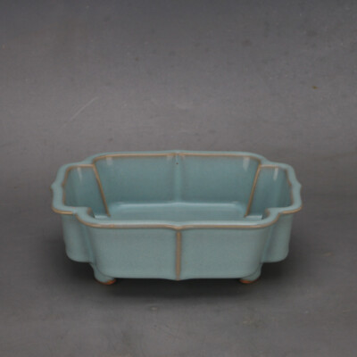 7.5'' Chinese Song Porcelain Ru Kiln Celeste Glaze Four Foot Writing-brush Washer
